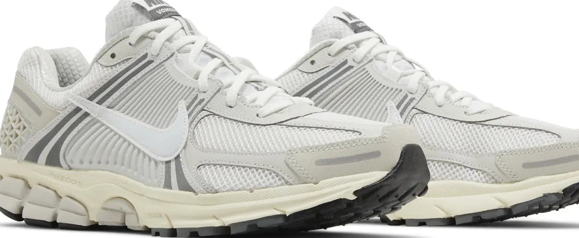 Vomero Tint Zoom 5 Platinum Nike 0626
